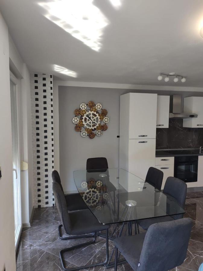 Modern Apartment Ana Rovinj Eksteriør billede