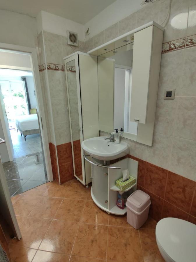 Modern Apartment Ana Rovinj Eksteriør billede