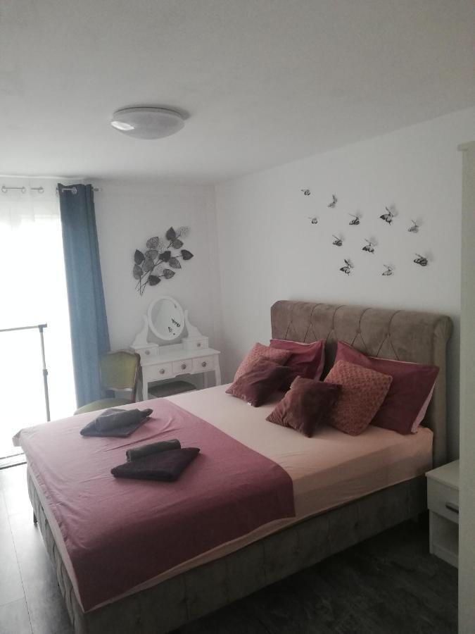 Modern Apartment Ana Rovinj Eksteriør billede